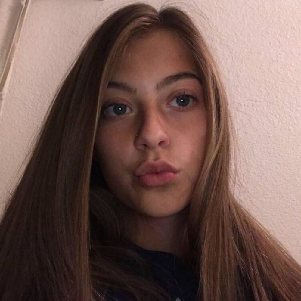 Meet your Posher, Lacey